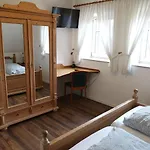 Emmis Erbe 3* Πάινε