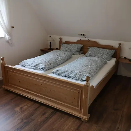 Gaestezimmer Emmis Erbe 3* Peine