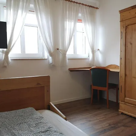 Gasthof Gaestezimmer Emmis Erbe Peine